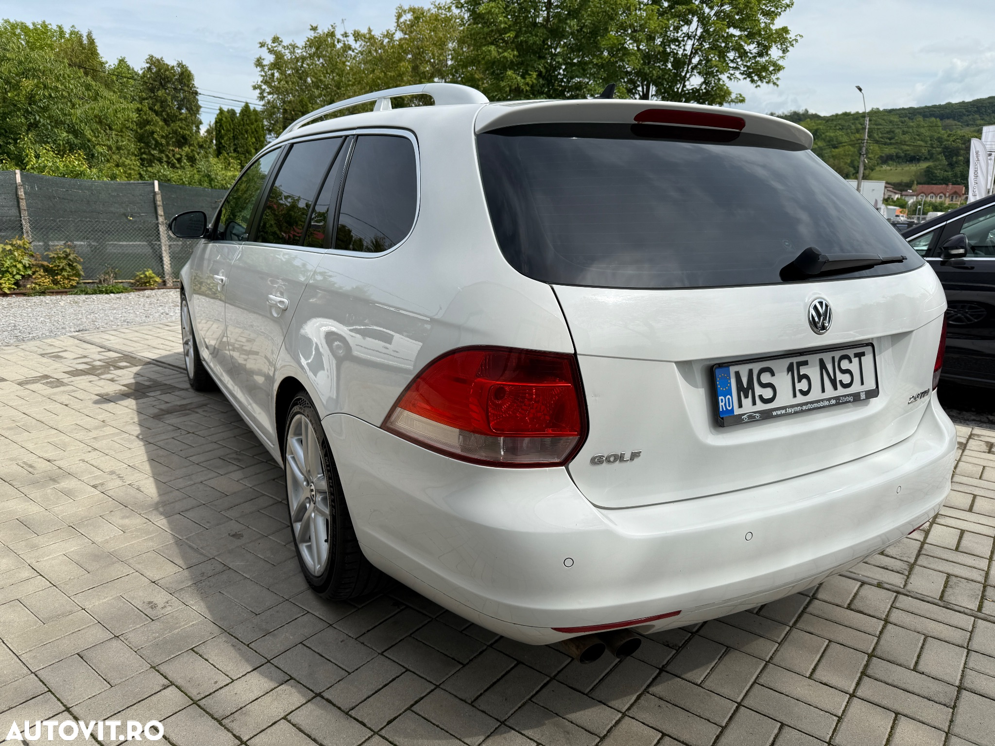 Volkswagen Golf 2.0 TDI Highline DSG - 3