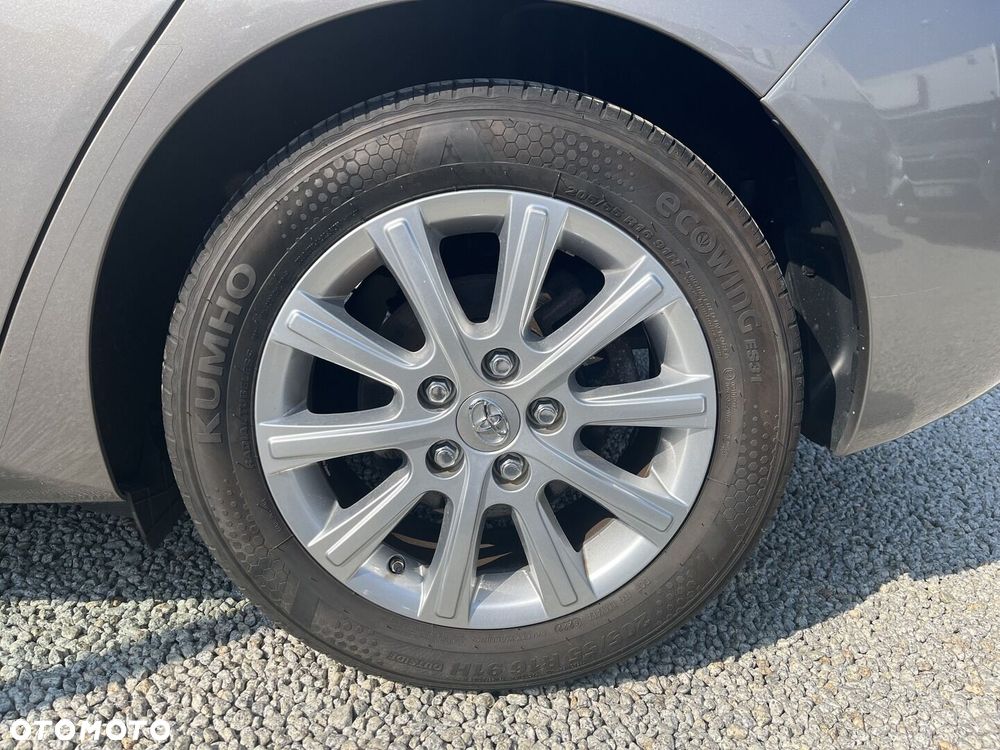 Toyota Auris 1.33 VVT-i Active - 19