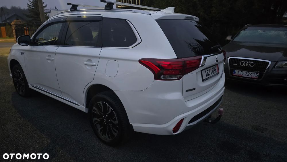 Mitsubishi Outlander 2.0 4WD - 15