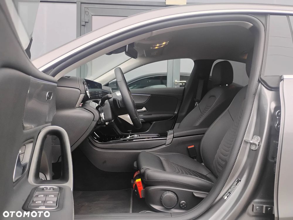 Mercedes-Benz CLA 180 mHEV Progressive 7G-DCT - 11