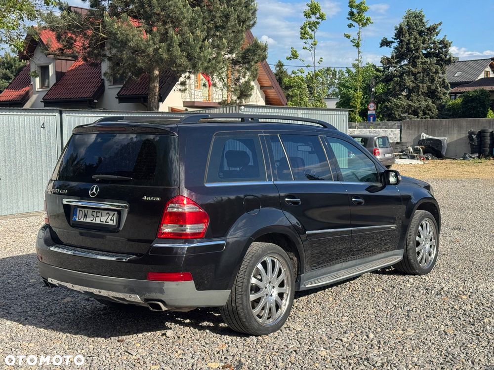 Mercedes-Benz GL - 6