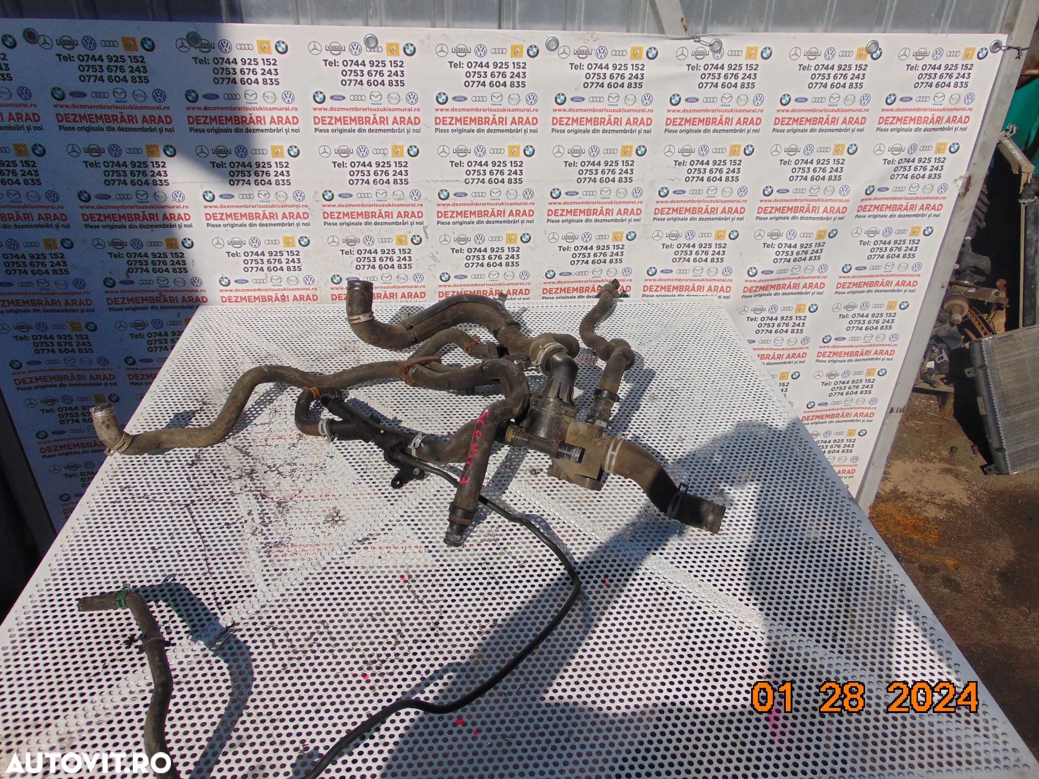 Corp termostat renault 1.6dci Megane 3 scenic 3 nissan qashqai x trail trafic 3 Opel Vivaro 1.6 - 1