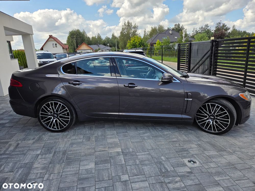 Jaguar XF 3.0 V6 S - 7