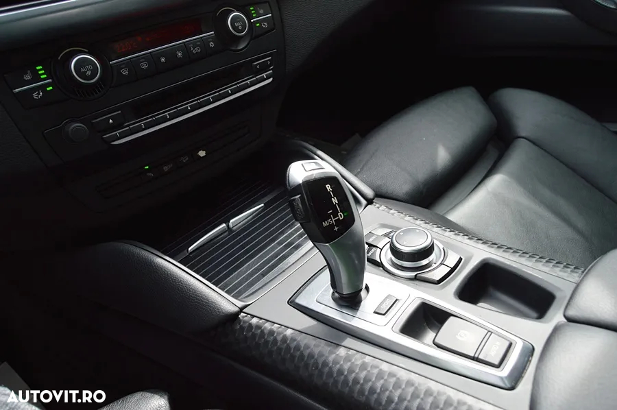 BMW X6 xDrive30d - 16