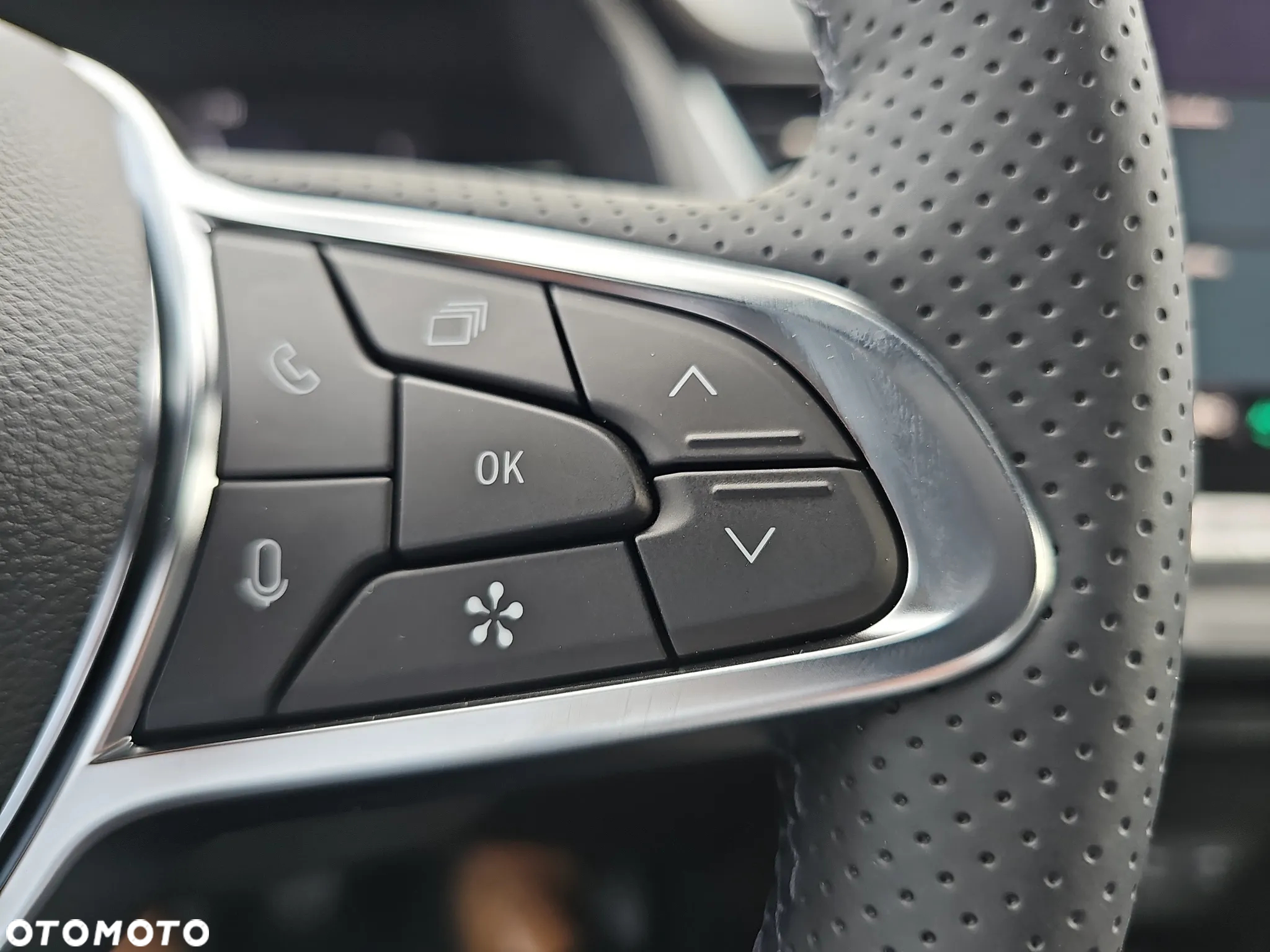 Renault Captur 1.0 TCe Techno - 21