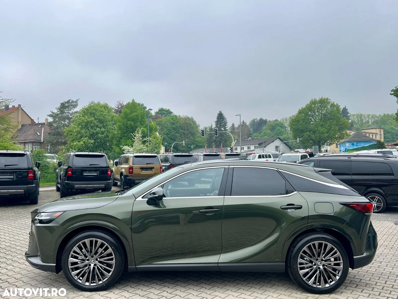 Lexus Seria RX 450h+ (Plug-in-Hybrid) Luxury Line - 4