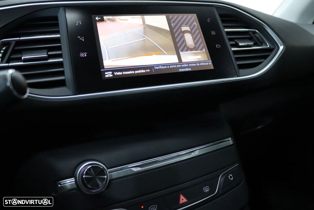 Peugeot 308 SW 1.2 PureTech Allure EAT6 - 13