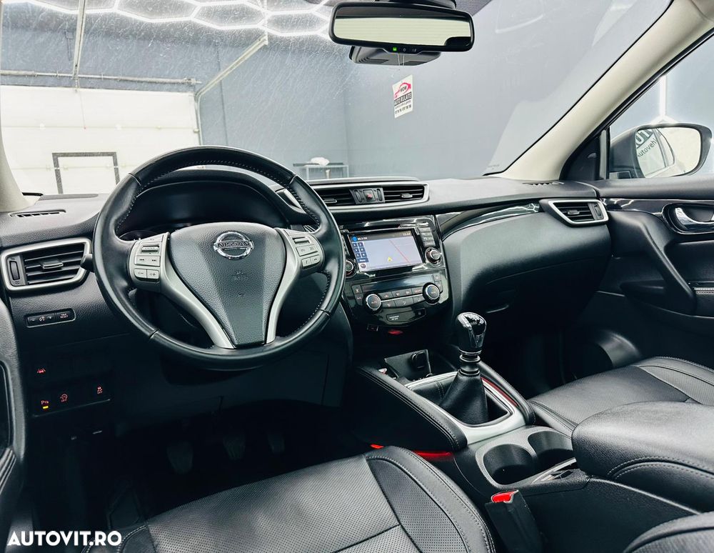 Nissan Qashqai 1.6 DCI TEKNA - 21