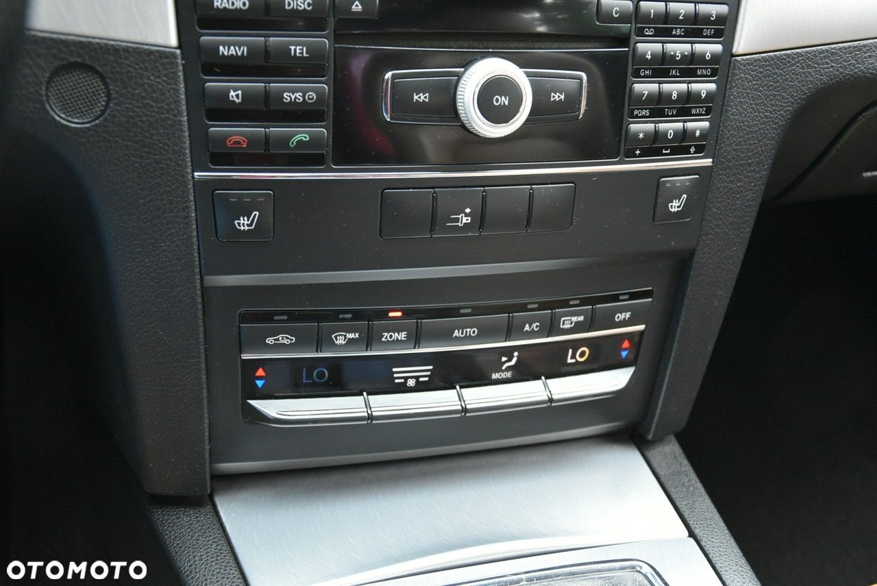 Mercedes-Benz Klasa E 250 CDI DPF Coupe BlueEFFICIENCY Elegance - 24