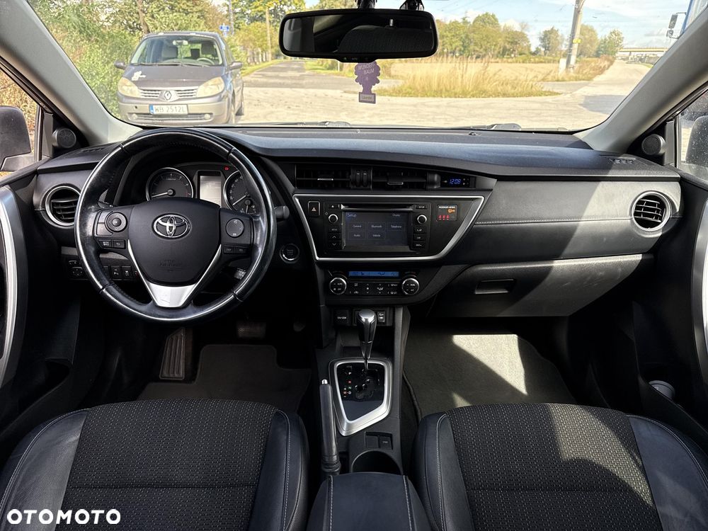 Toyota Auris 1.6 Premium Comfort MS - 14