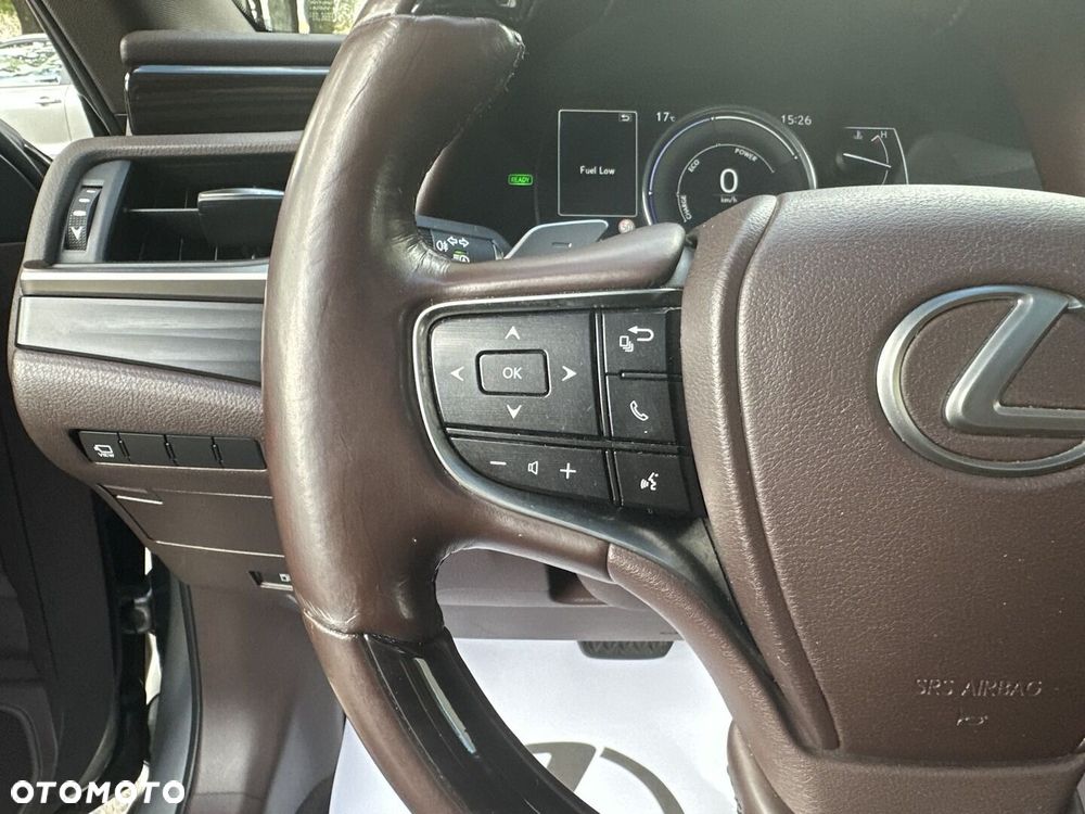 Lexus ES 300h Prestige - 16