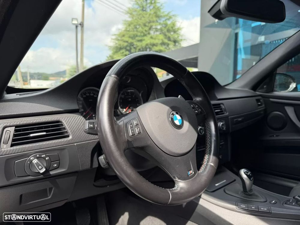 BMW M3 Auto - 11