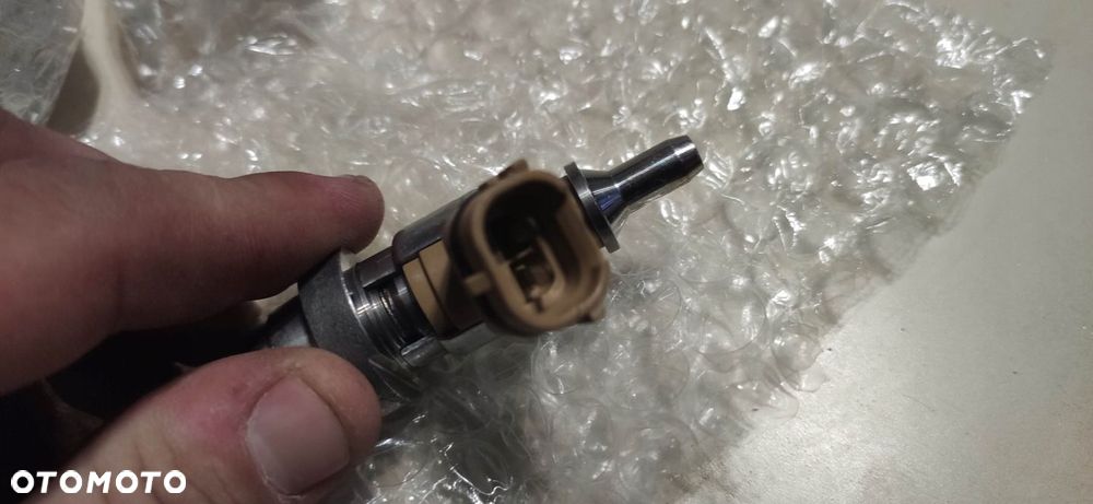 WTRYSKI DENSO TOYOTA AVENSIS AURIS 2.0 23710-26011 - 4