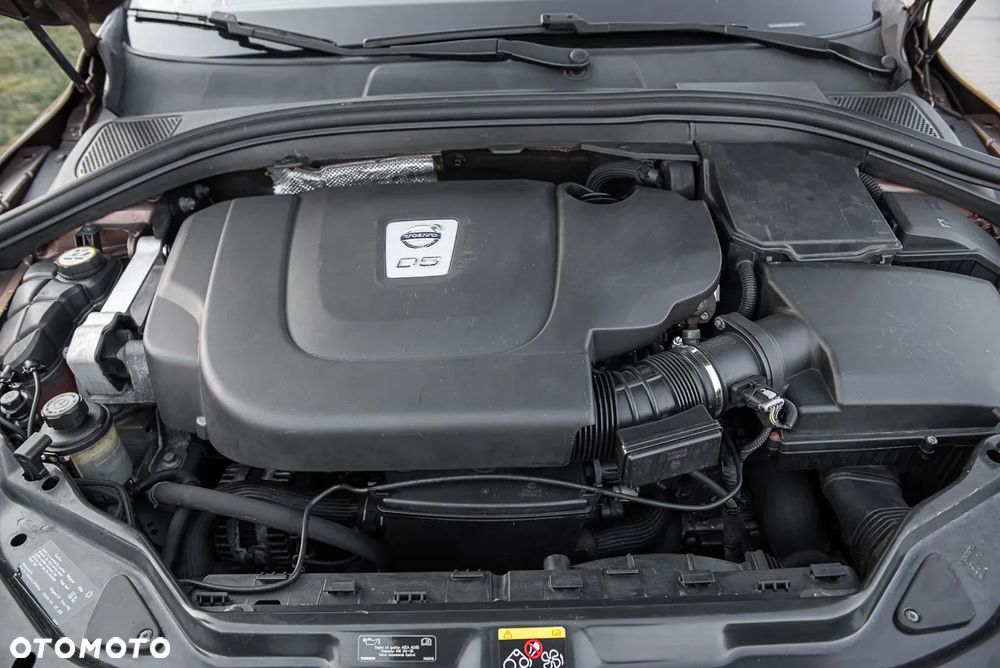 Volvo XC 60 D5 AWD Kinetic - 28