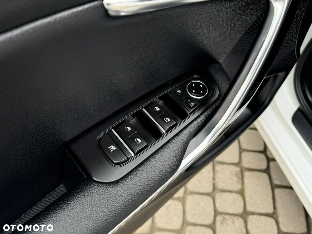 Kia Ceed 1.4 T-GDI L Business Line Plus DCT - 23