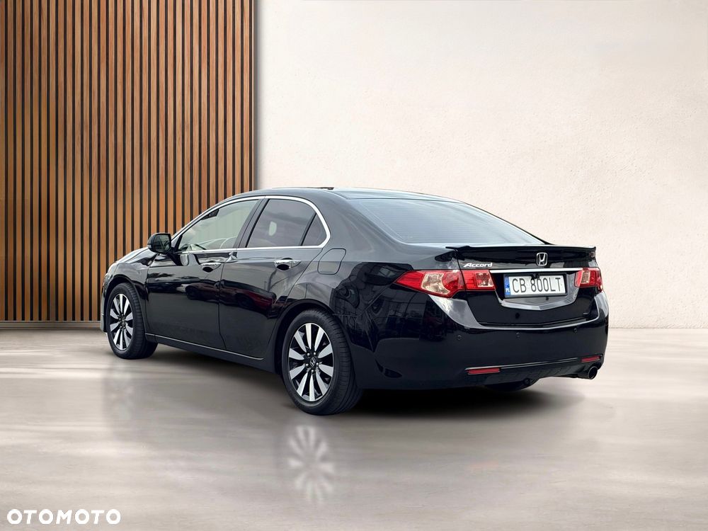 Honda Accord 2.0 Executive - 6