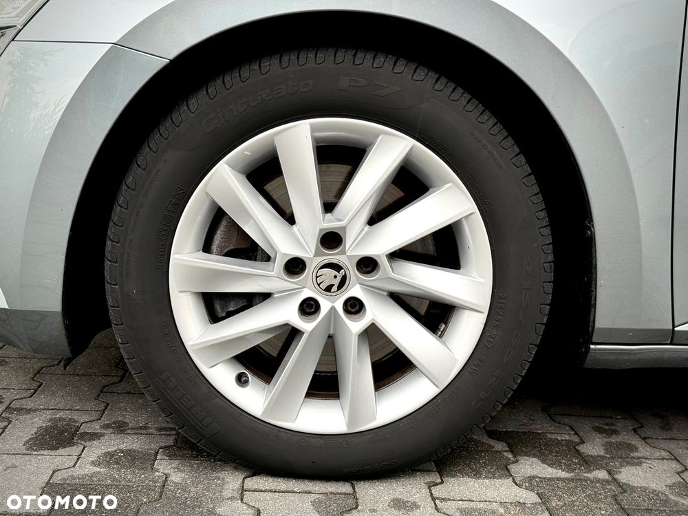 Skoda Superb 2.0 TSI 4x4 Scout DSG - 17