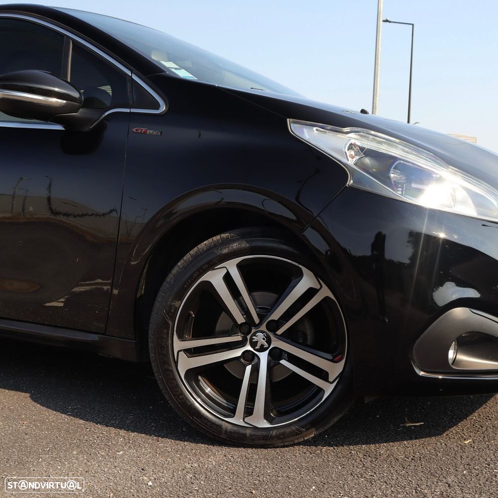 Peugeot 208 1.2 PureTech GT Line EAT6 - 11