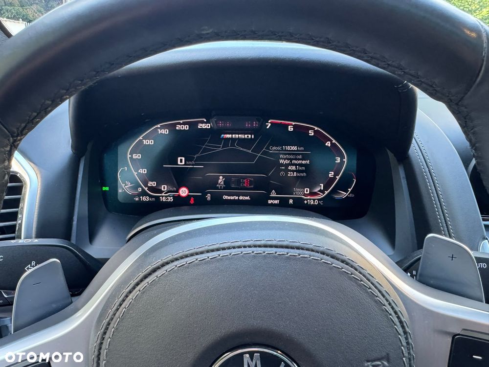 BMW Seria 8 M850i xDrive - 33