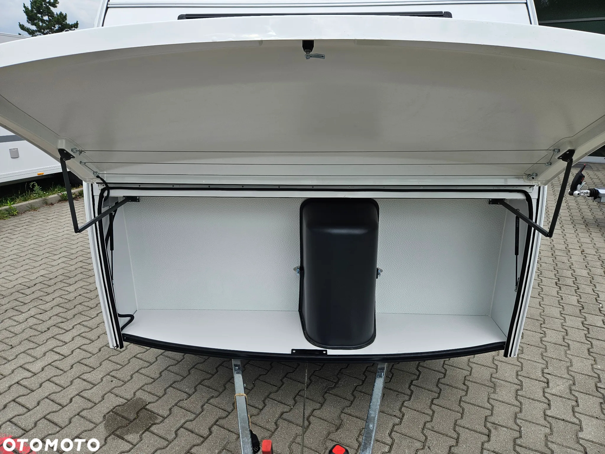 Adria Aviva 400 PS - 22