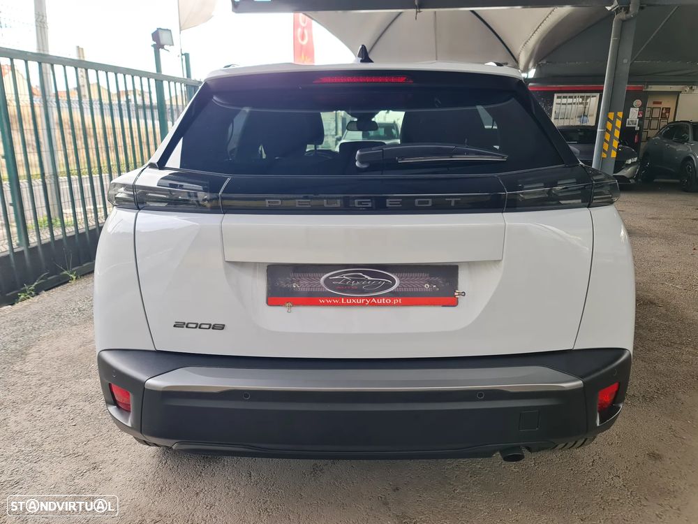Peugeot 2008 1.2 PureTech Allure Pack — fotografia 6