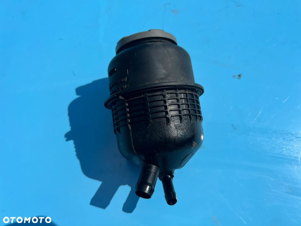 ZBIORNIK ZBIORNICZEK PŁYNU WSPOMAGANIA AUDI A4 B8 A5 8T 4F0422371 - 4