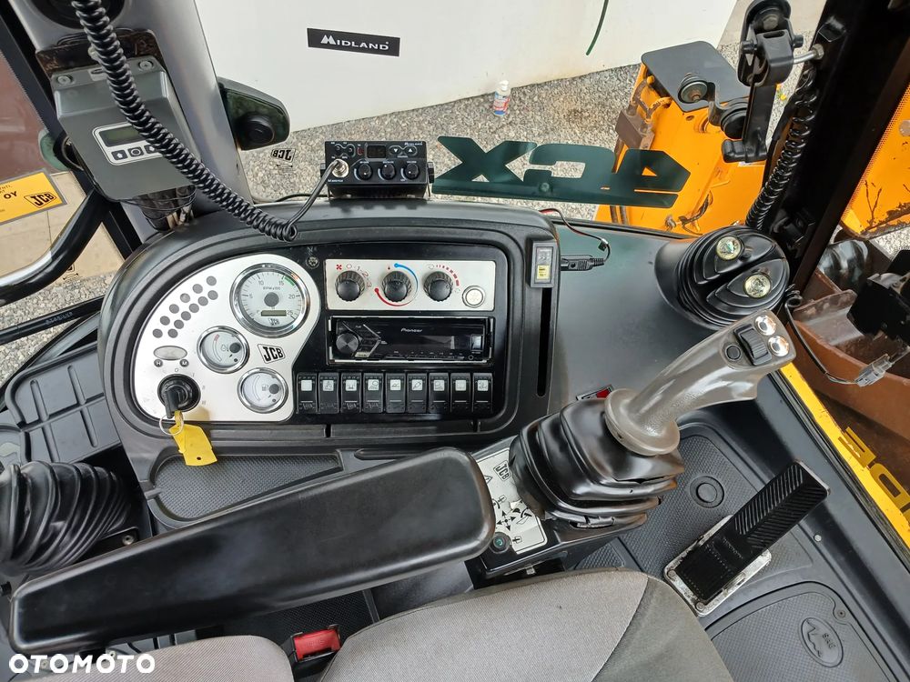 JCB 4CX/JOYSTICK/KLIMA/FULL OPCJA - 30