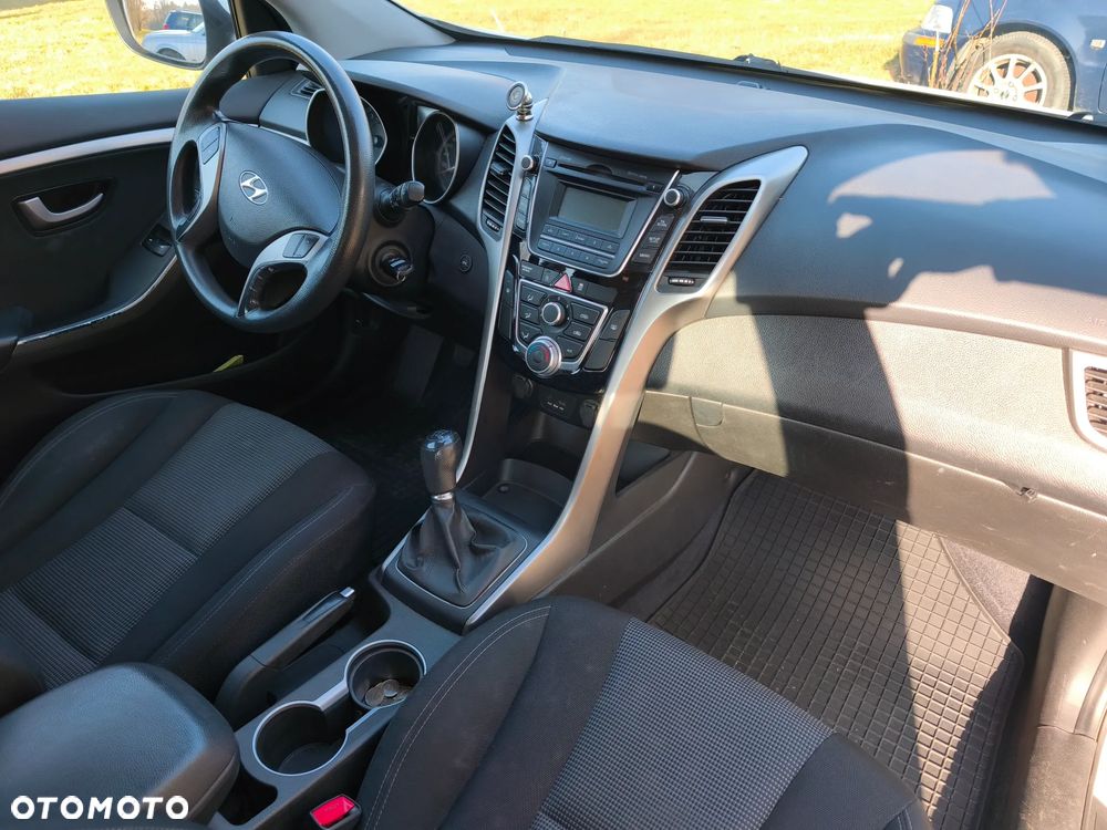 Hyundai i30 1.4 Classic + - 14