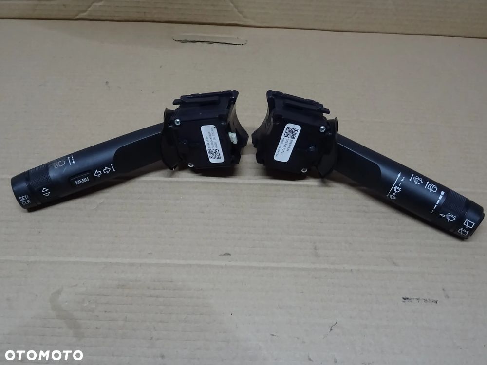 MANETKA PRAWA PRZEŁĄCZNIK WYCIERACZEK OPEL ZAFIRA C ASTRA J INSIGNIA MERIVA B - 1