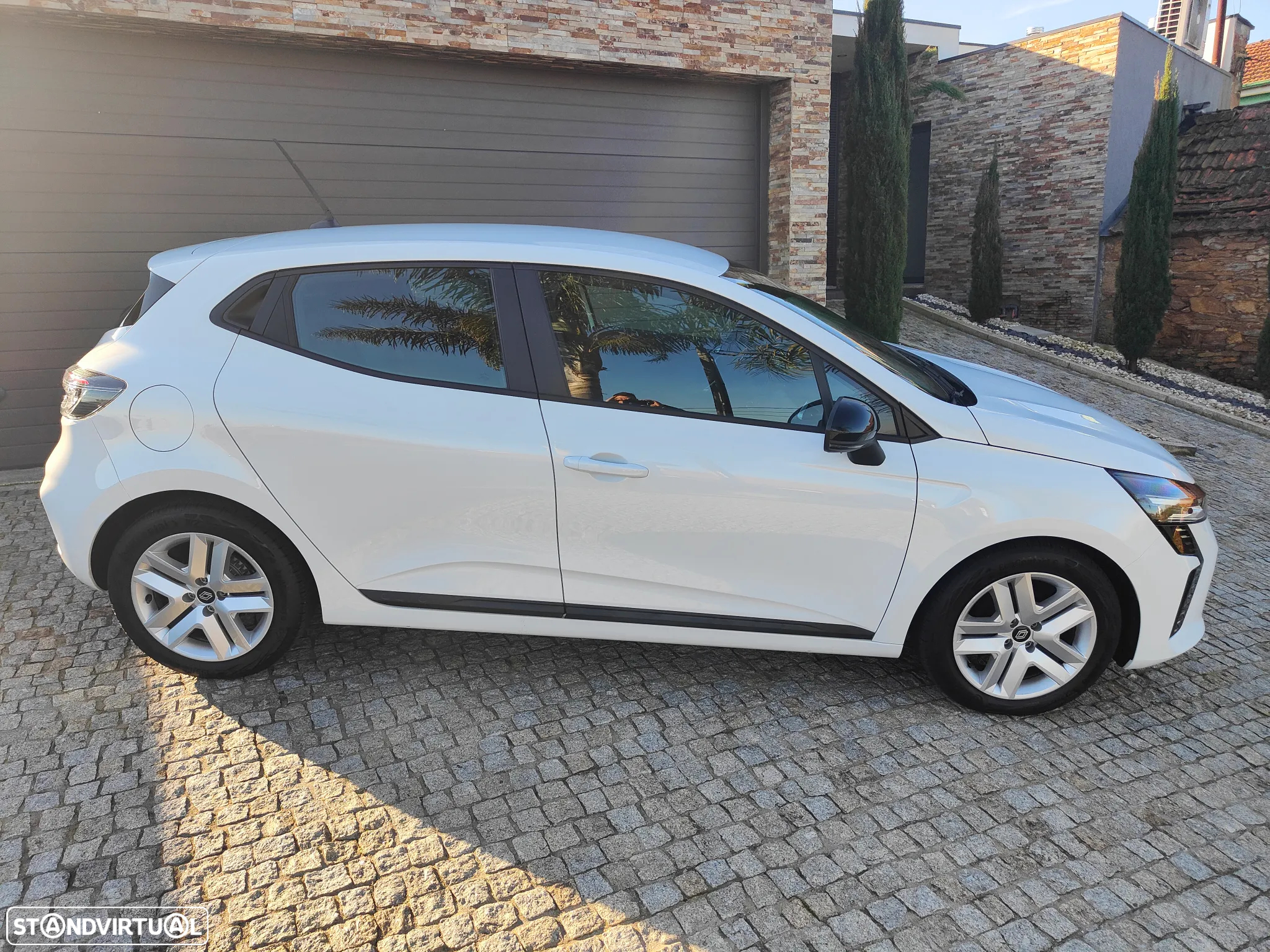 Renault Clio 1.0 TCe Exclusive - 12