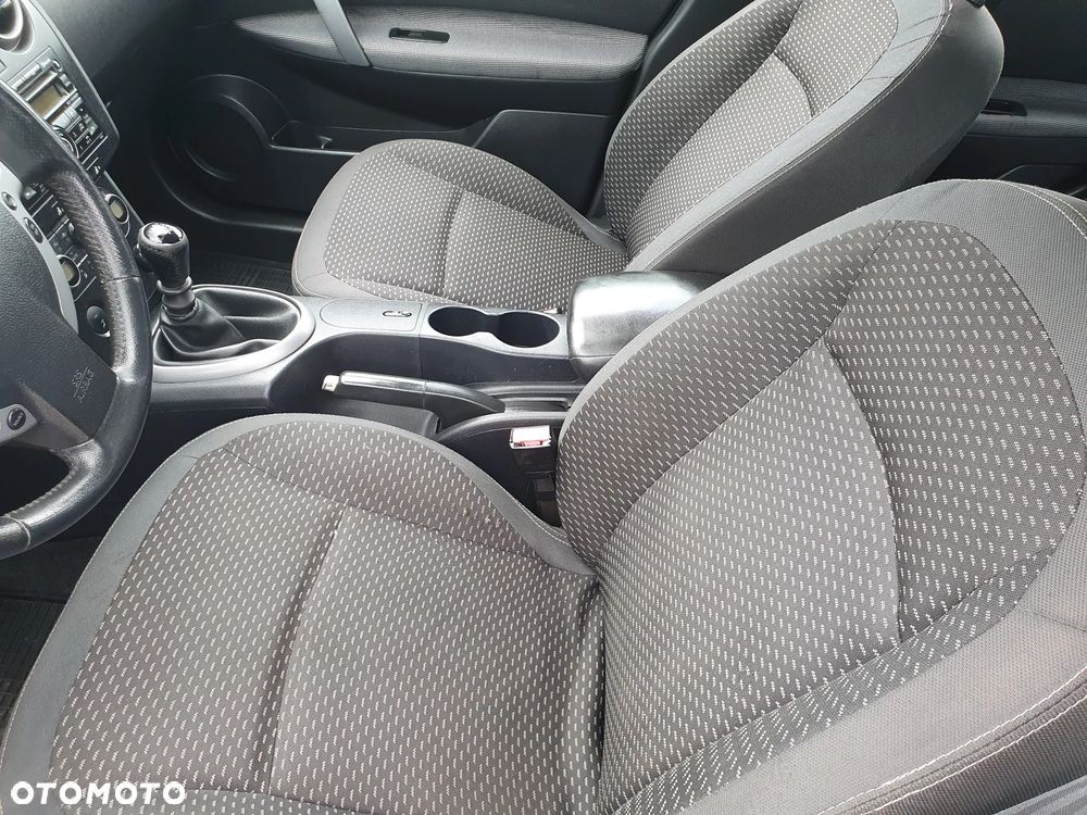 Nissan Qashqai 2.0 4x4 Lounge - 10