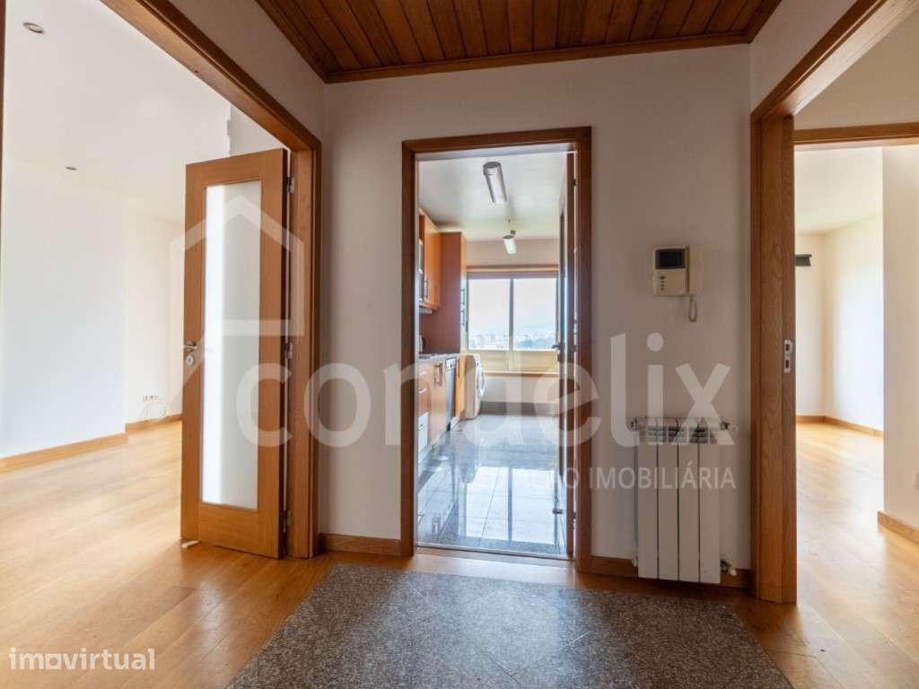 Excelente apartamento T2 perto do Arrábida Shopping - Grande imagem: 5/28
