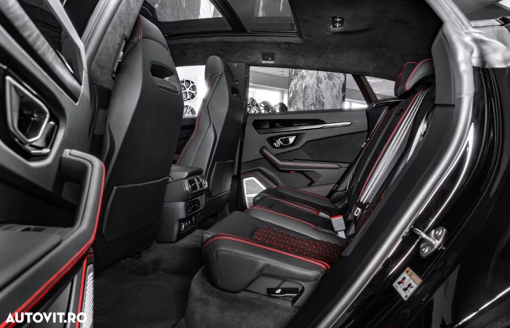 Lamborghini URUS Standard - 19