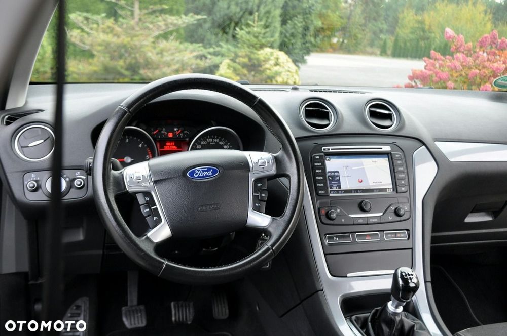 Ford Mondeo - 29