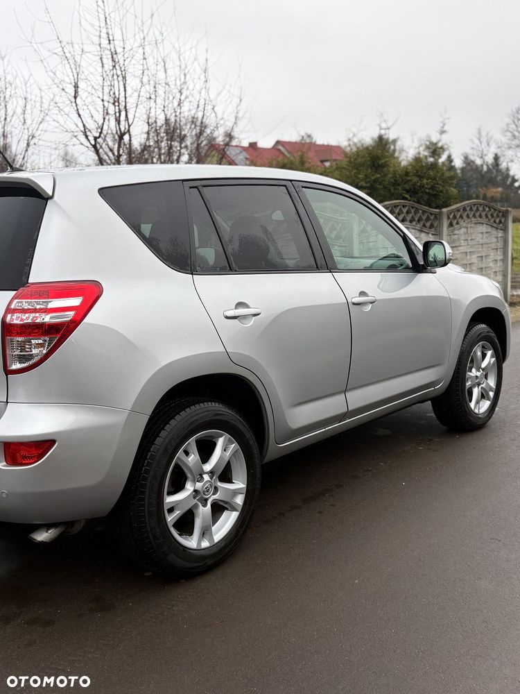 Toyota RAV4 2.2 D-4D Prestige - 2