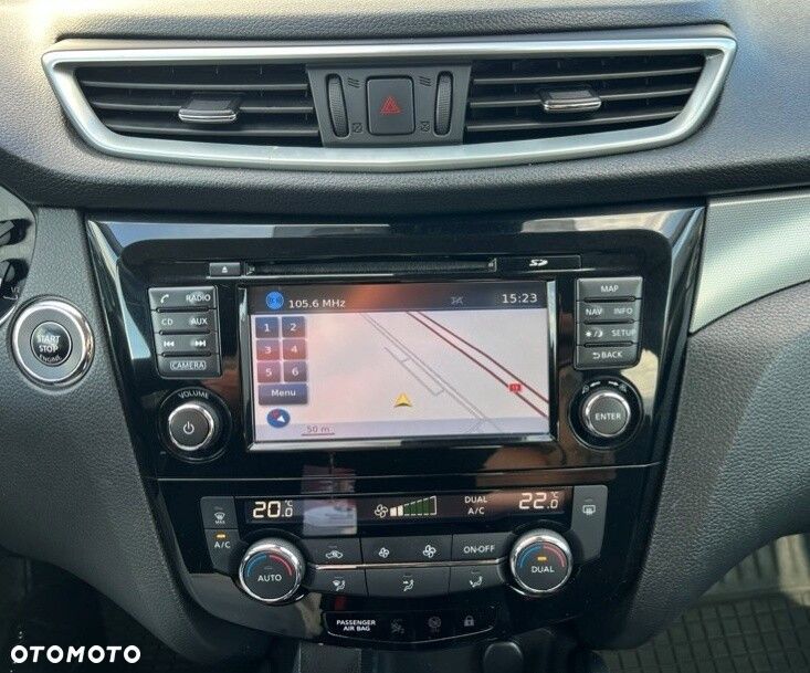 Nissan Qashqai 1.2 DIG-T N-Connecta Xtronic EU6 - 18