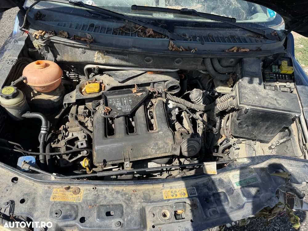 Dezmembrari Dezmembrez Piese piesa Dez Land Rover Freelander 2.0diesel - 6