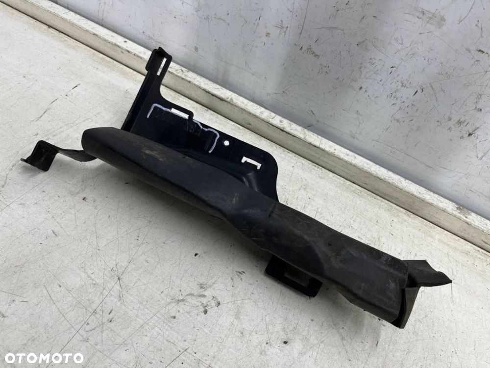 Osłona chłodnicy BMW M3 F80 M4 F82 F83 M2 F87 lewa kierownica powietrza pasa przedniego wlot 8057149 - 2