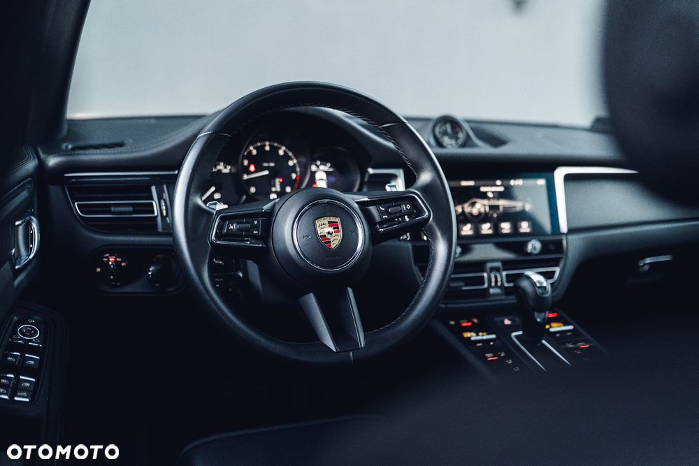 Porsche Macan Standard - 23