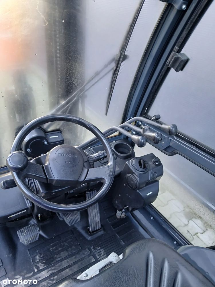 Toyota 02-8FGF25 - 7