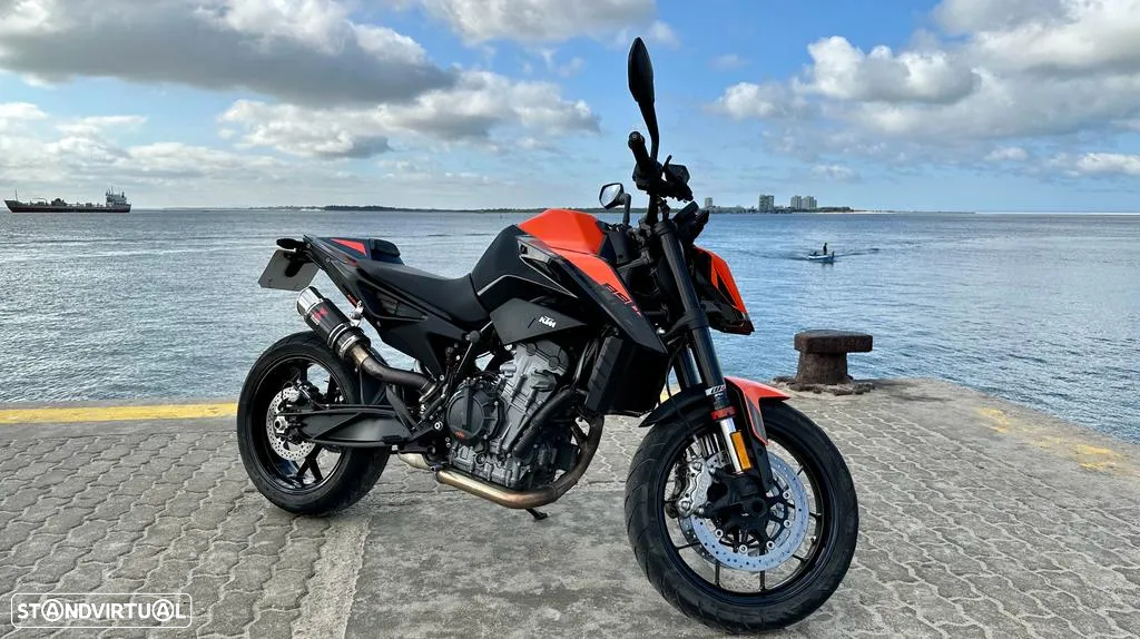 KTM Duke 890 - 11
