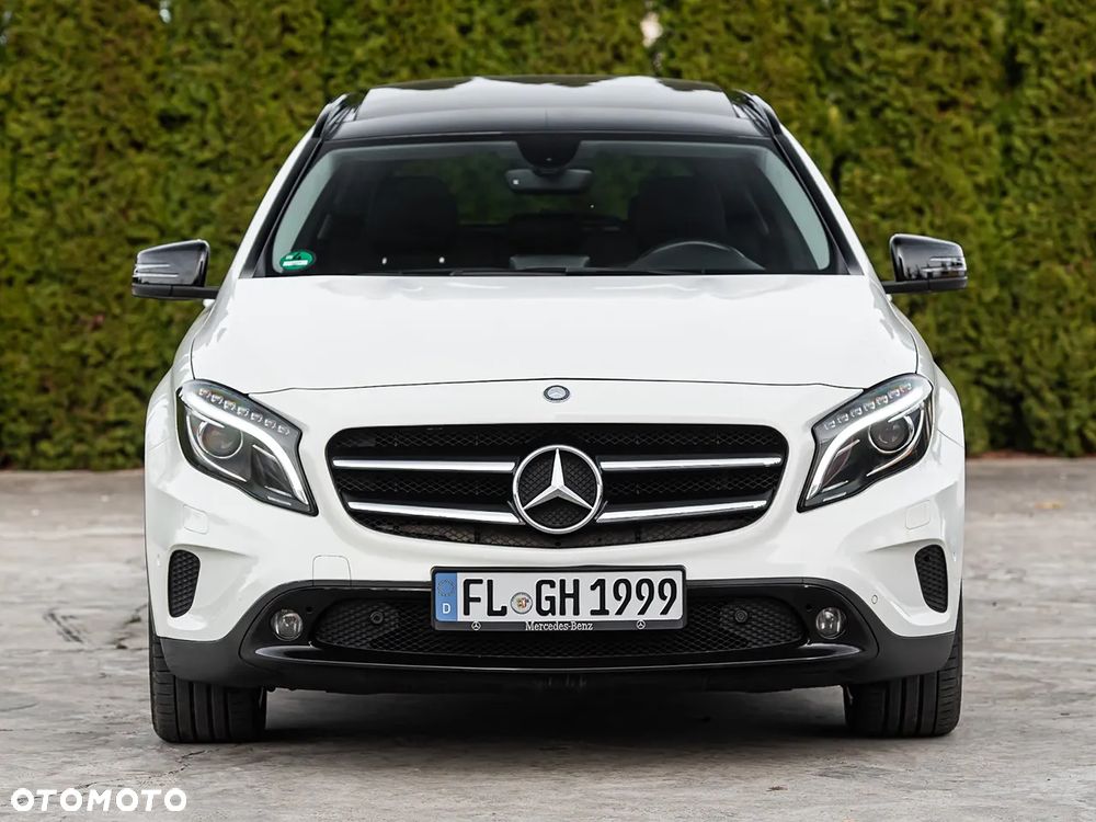 Mercedes-Benz GLA 220 d 4Matic 7G-DCT AMG Line - 5