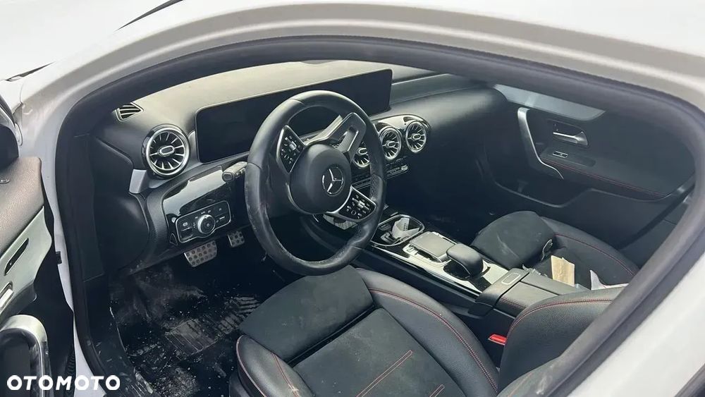 Mercedes-Benz Klasa A 250 4-Matic AMG Line 7G-DCT - 9