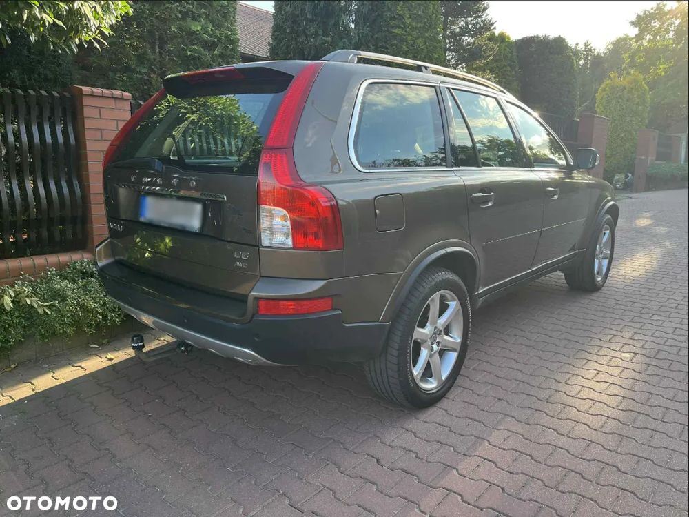 Volvo XC 90 D5 AWD Momentum - 28