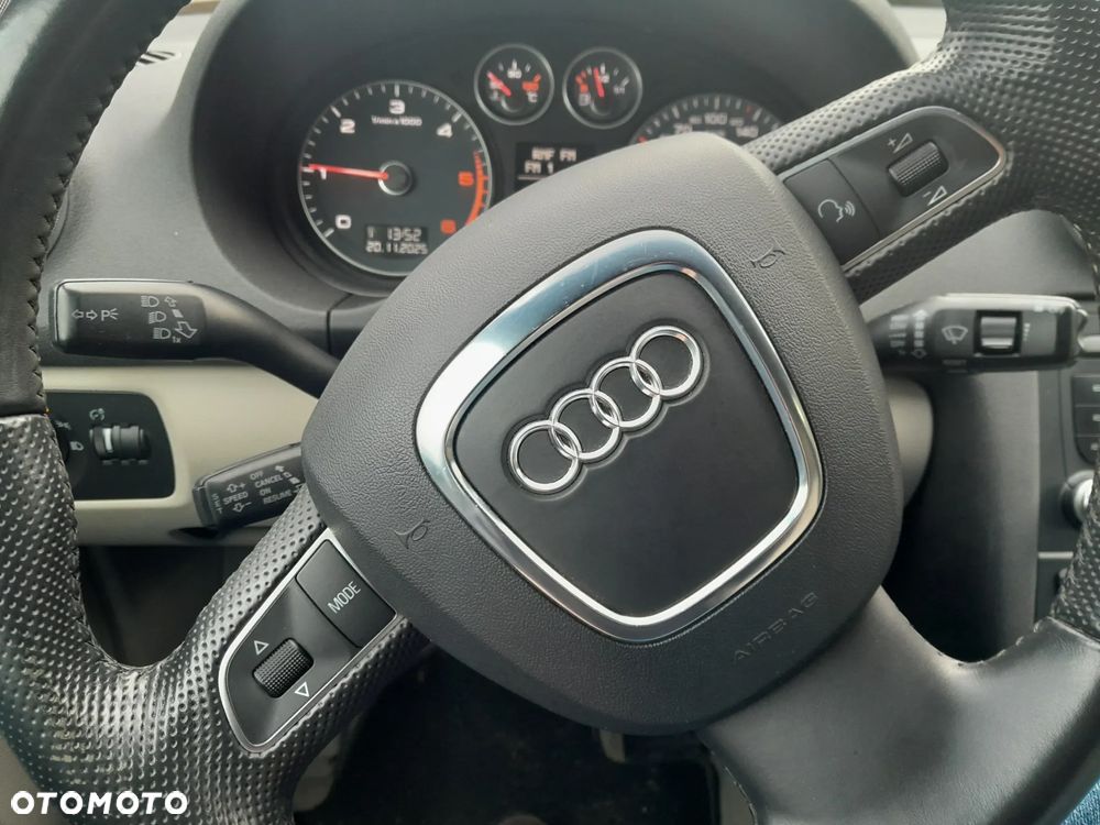 Audi A3 Sportback 2.0 TDI DPF quattro S line Sportpaket - 15