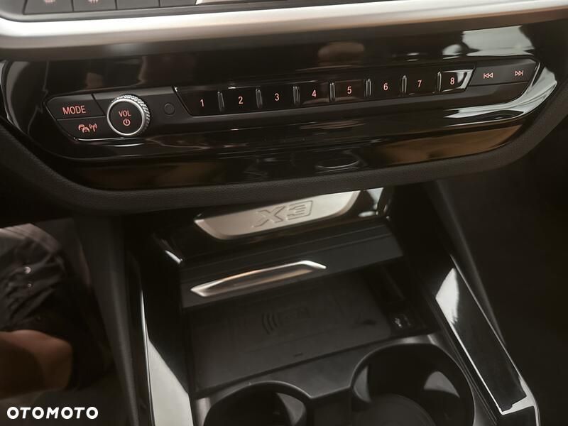 BMW X3 xDrive30e - 17