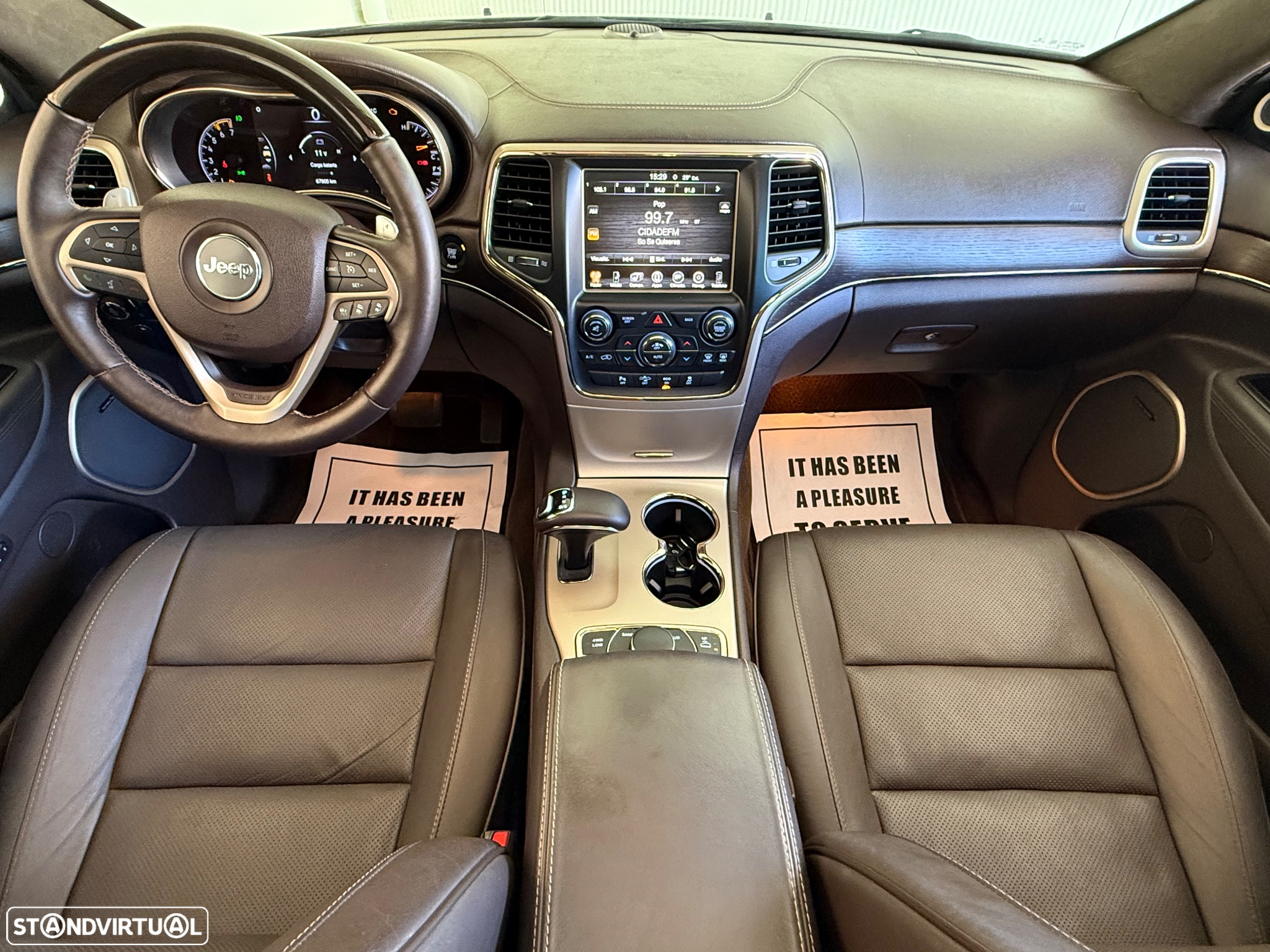 Jeep Grand Cherokee 5.7 V8 HEMI 4WD Auto Summit - 46