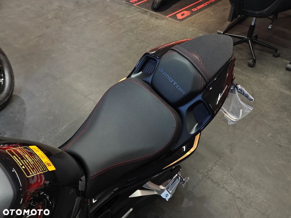 QJMOTOR SRK 800 - 8