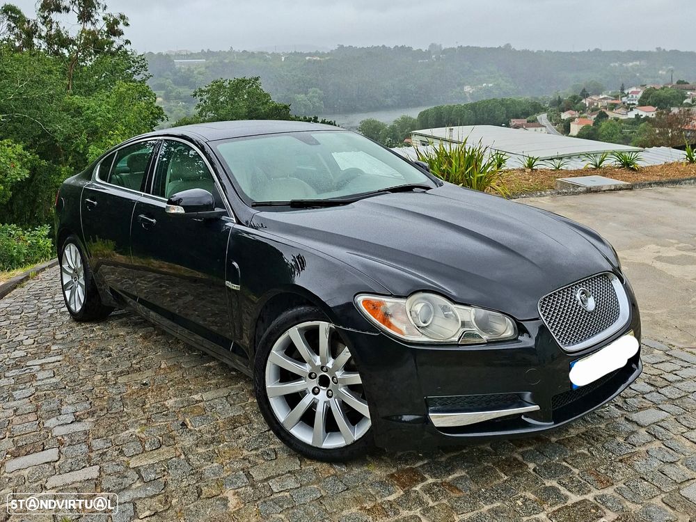 Jaguar XF 2.7 D V6 Premium Luxury - 1