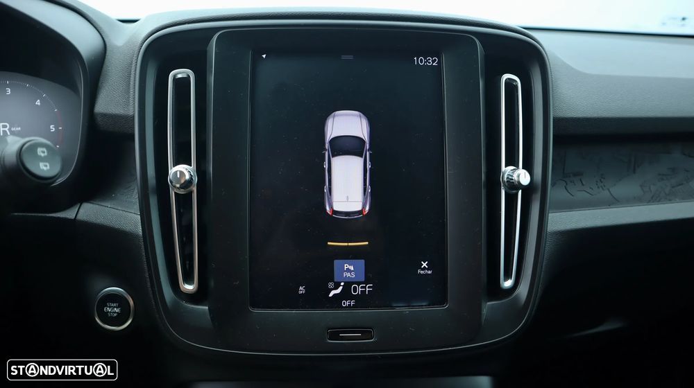 Volvo XC 40 2.0 D3 - 45